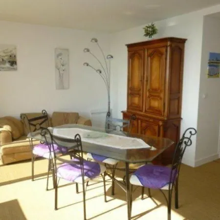 Royan, 3 Pieces, 4 Personnes - Fr-1-305-1480 * Royan